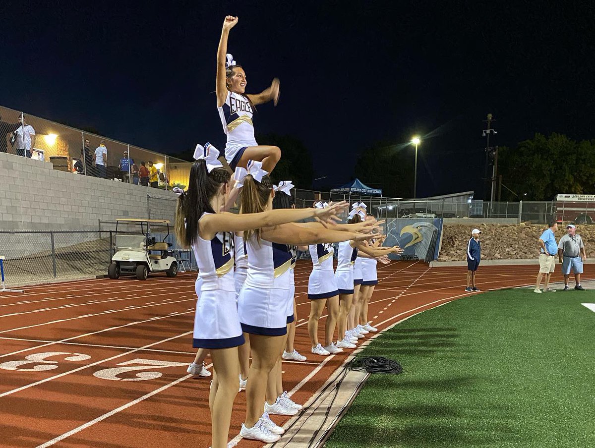 boulder_hs's tweet photo. When in doubt, cheer it out!  #bchs41 #bchscheer https://t.co/y1yLiFyPyV