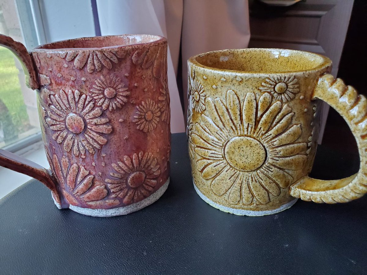 Happy little daisy mugs fresh from the kiln yesterday morning. Sometimes folks just need something uplifting in their feed.