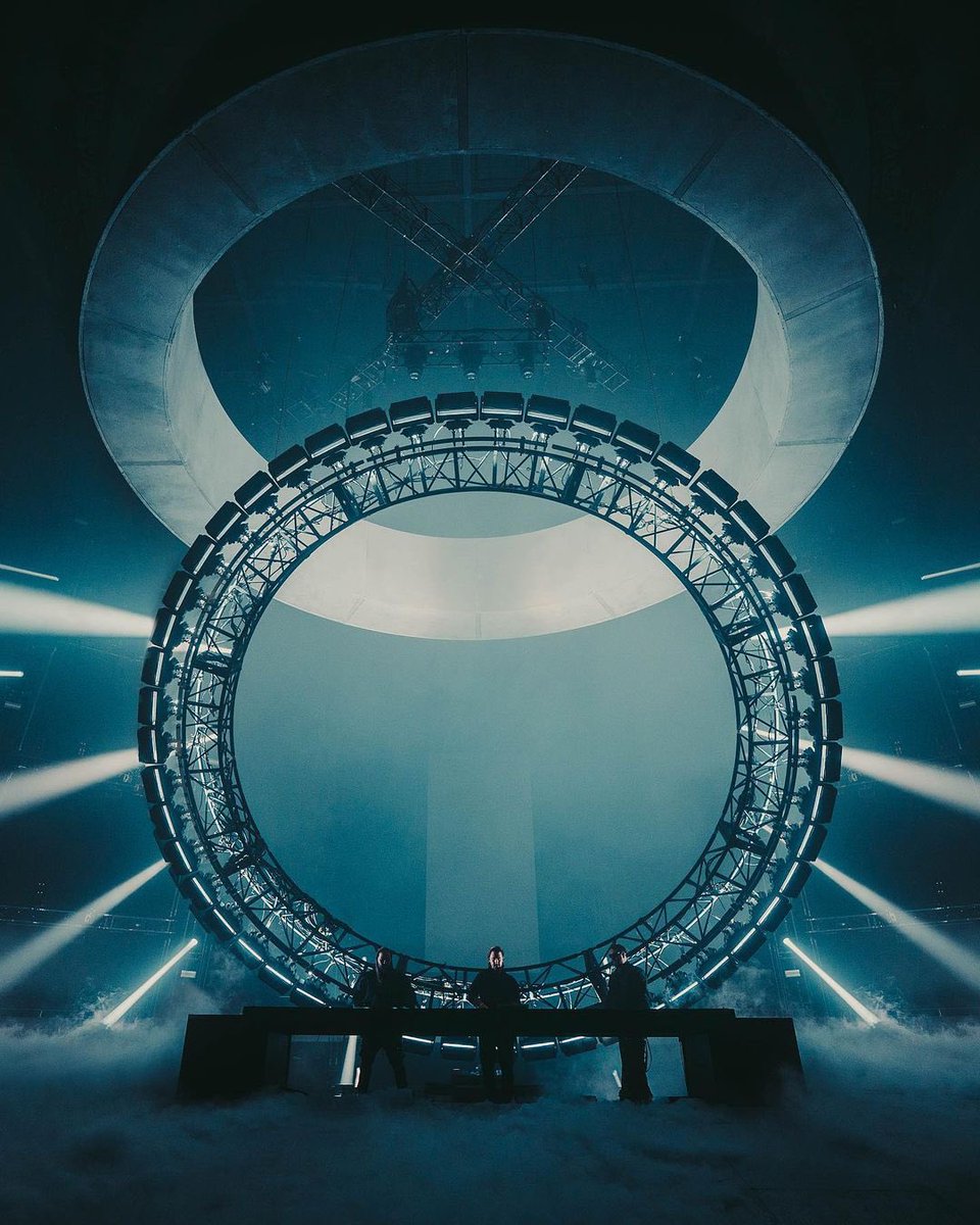 Dancing Astronaut (@dancingastro) on Twitter photo These are genuinely some of the most insane shots I’ve ever seen 🛸🛸🛸
(📸: <a href="/aldenbonecutter/">Bonesmasher</a>) These are genuinely some of the most insane shots I’ve ever seen 🛸🛸🛸
(📸: <a href="/aldenbonecutter/">Bonesmasher</a>)