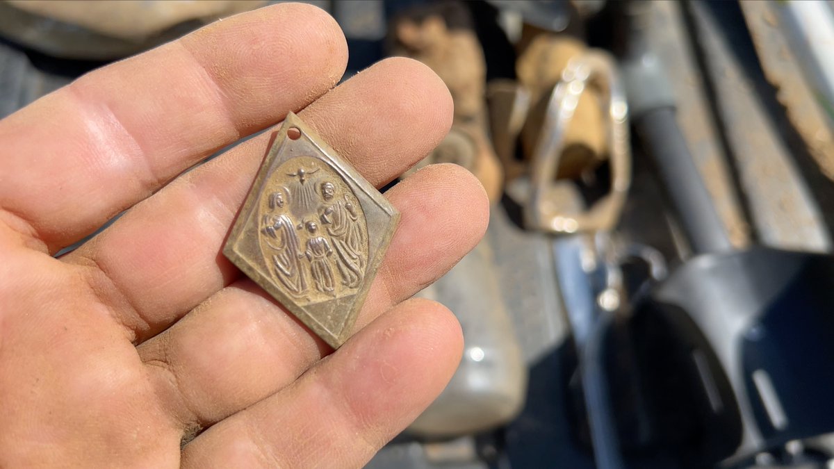 nationwideclass's tweet photo. Some uber coolness today at the scout lodge with the XP Deus 2. Shallow targets, ground still too hard to dig mostly. Still hunting a BSA silver ring! #metaldetecting #xpdeus2 #xpdeusii https://t.co/MXEEygQdc9
