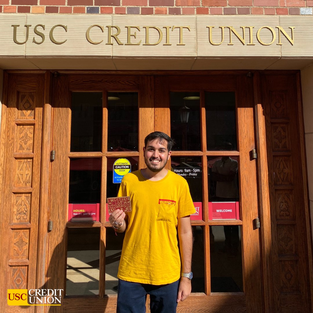 USCCreditUnion's tweet photo. Congratulations to our New Student Orientation raffle winners Jett, Rushit, and Autumn! 🎉 The total cash value of this year's prizes was $1,750! We hope you enjoy your @USCBookstore goodies and have a successful year!
#StudentBanking #BankingforTrojans #WelcometoUSC https://t.co/bVrAL589LF
