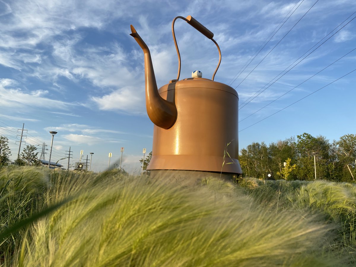 Rooster Town was an urban Métis fringe community on the outskirts of Winnipeg that existed until its forced dispersal in the late 1950s.

Rooster Town Kettle by Ian August honours the community's history and acknowledges where it once stood.

Read more: aptnnews.ca/ourstories/roo…