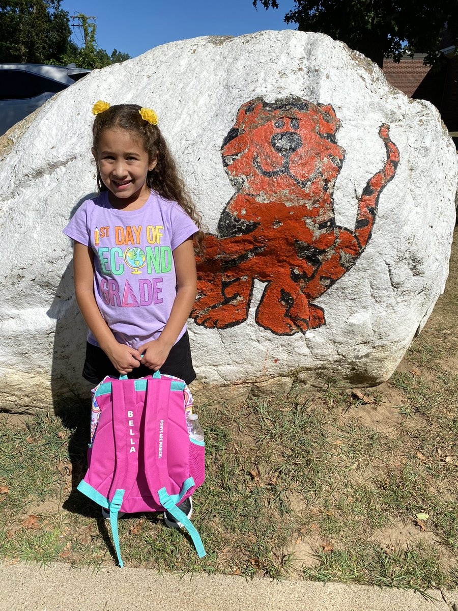 RaquelM1187's tweet photo. @NDETIGERS great first day 😍 https://t.co/1FxIhtNmSl