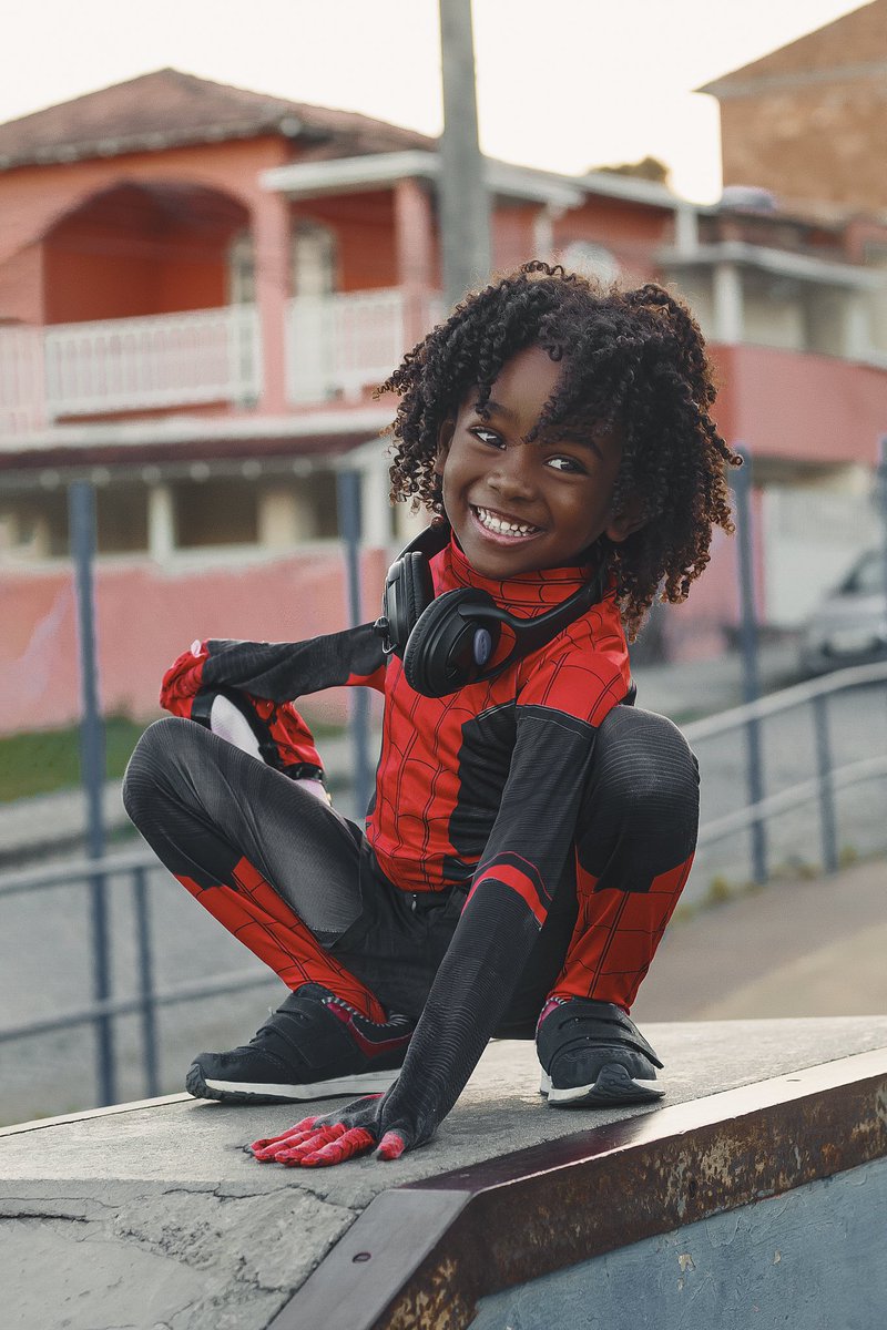 Rwalkers's tweet photo. Fotografei o Miles morales gente https://t.co/UQ4eGiF9gq