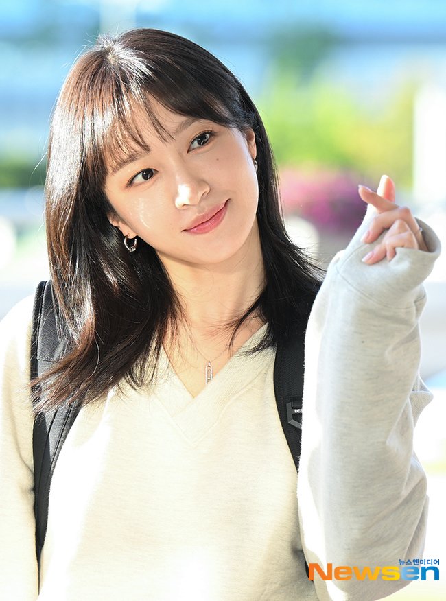 EXIDLEGGO5's tweet photo. 청순 ‘하니’ [포토엔HD]
https://t.co/NX1NMvaiWg
#EXID #하니 '밝은미소로 인사'[★포토]
https://t.co/Y1kUSIcaZs
EXID 하니, 싱그럽게 손하트 [포토엔HD]
https://t.co/p0JHplYzR9 https://t.co/3insySOgx6