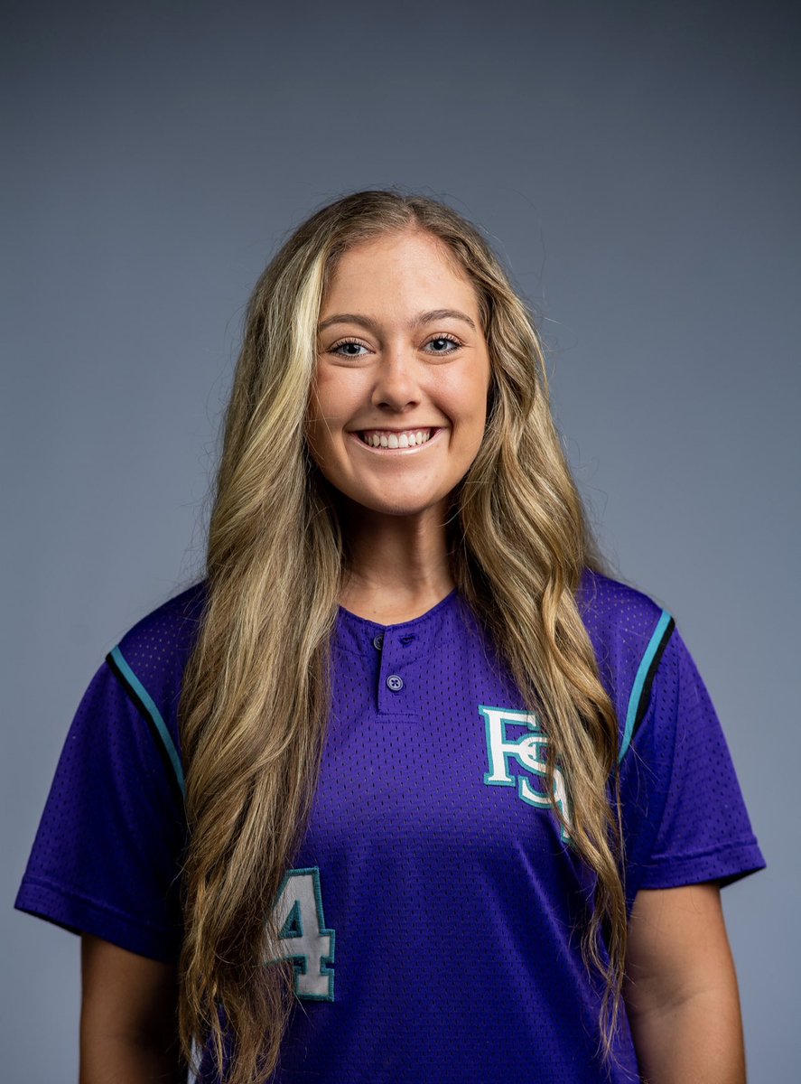 Courtney Holcombe tweet media