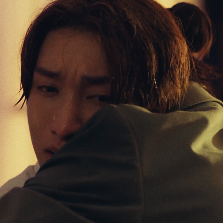 sad_slov's tweet photo. ❝Я здесь ради тебя. Не плачь.❞

~ Пхайю
#LoveinTheAir #BossHoeul https://t.co/lhnKWzir4C