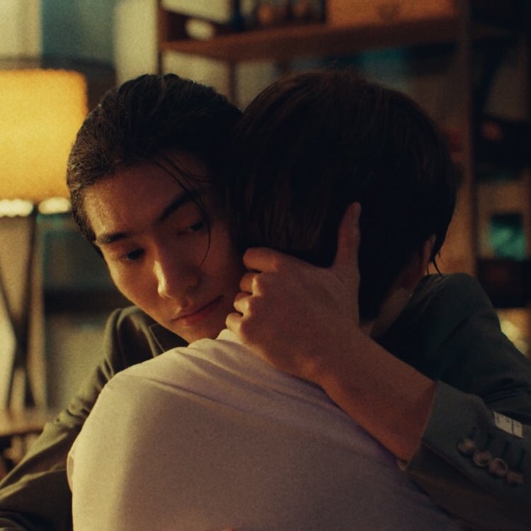 sad_slov's tweet photo. ❝Я здесь ради тебя. Не плачь.❞

~ Пхайю
#LoveinTheAir #BossHoeul https://t.co/lhnKWzir4C