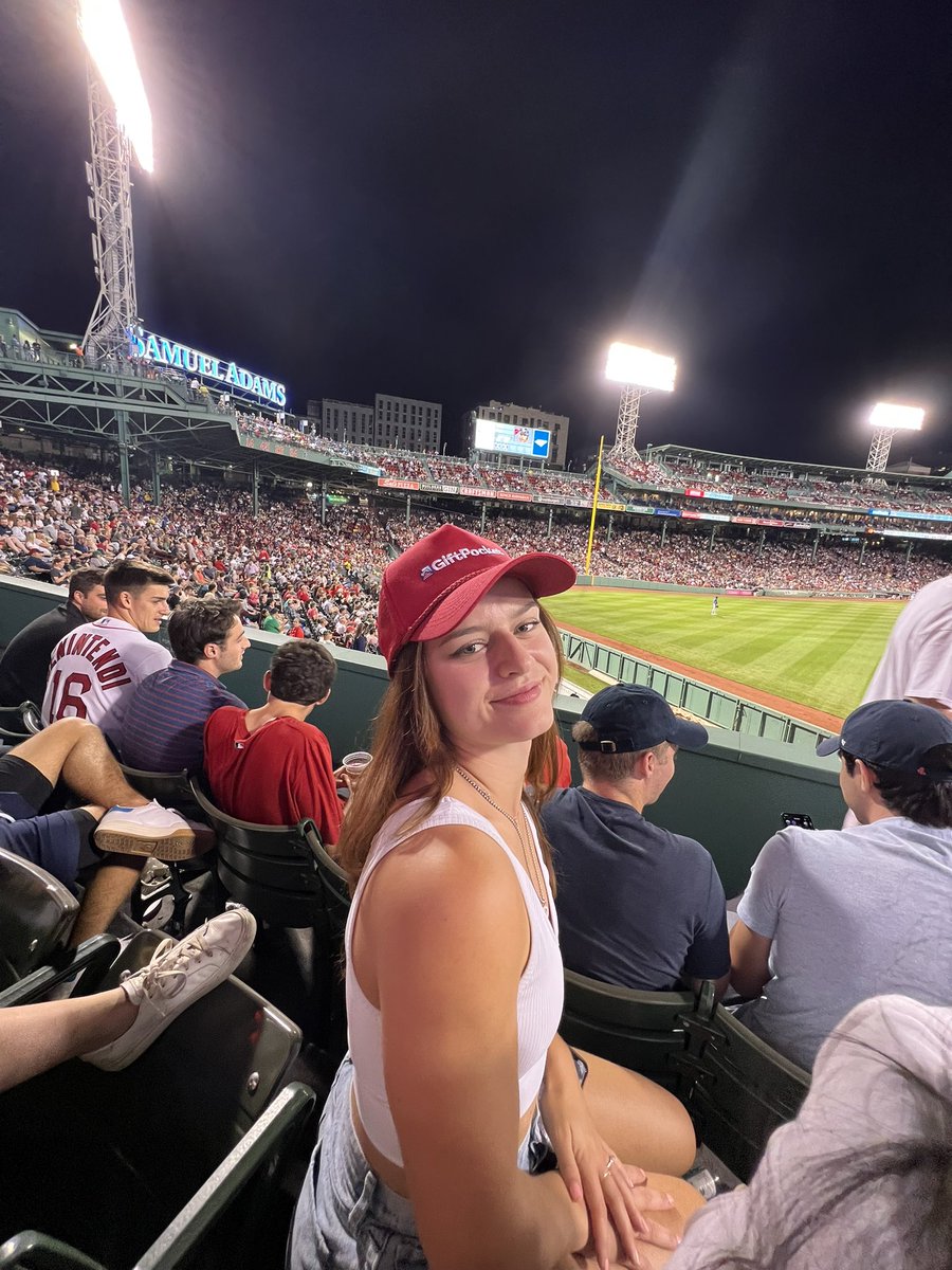Red Sox games &amp; <a href="/GiftPocket/">GiftPocket</a> hats >>>