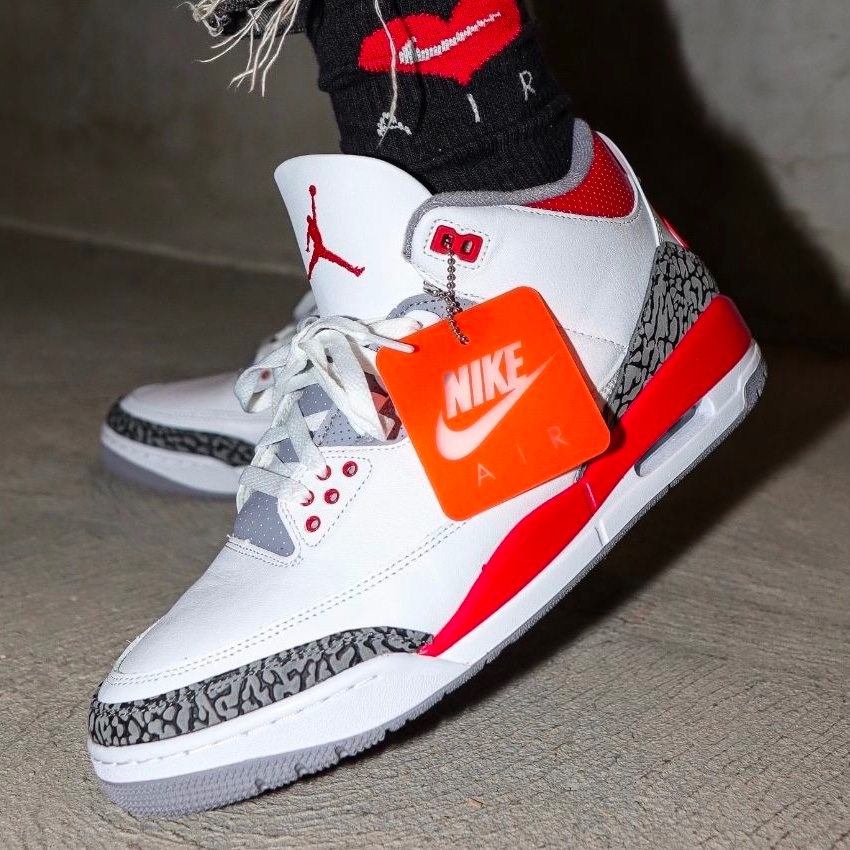 Sneaker Huddle tweet media