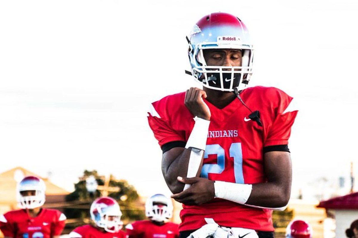 TodderickHunt's tweet photo. @kahlilali21 is a football player's football player, and that's why he made the new @njdotcom Top 50. Learn more about the #BostonCollege Eagles' most-highly ranked class of 2023 commit, below.

https://t.co/zAllJlXWVj

#NJDotComTop50Week https://t.co/dhb2T8JTS4