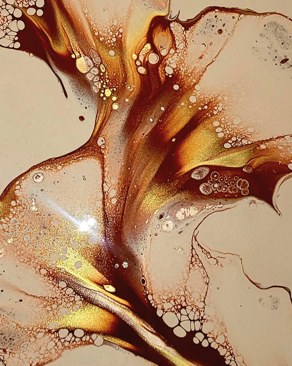 DrPhoenixNoir's tweet photo. I love these beautiful colors. These are acrylic paintings on canvas I made today. 

#acrylicpainting #acrylicabstract #art #fineart #falltrend #Gold #Trending #painting #Doctors #physician #phoenixnoirdesigns https://t.co/AfyVmzS4gj
