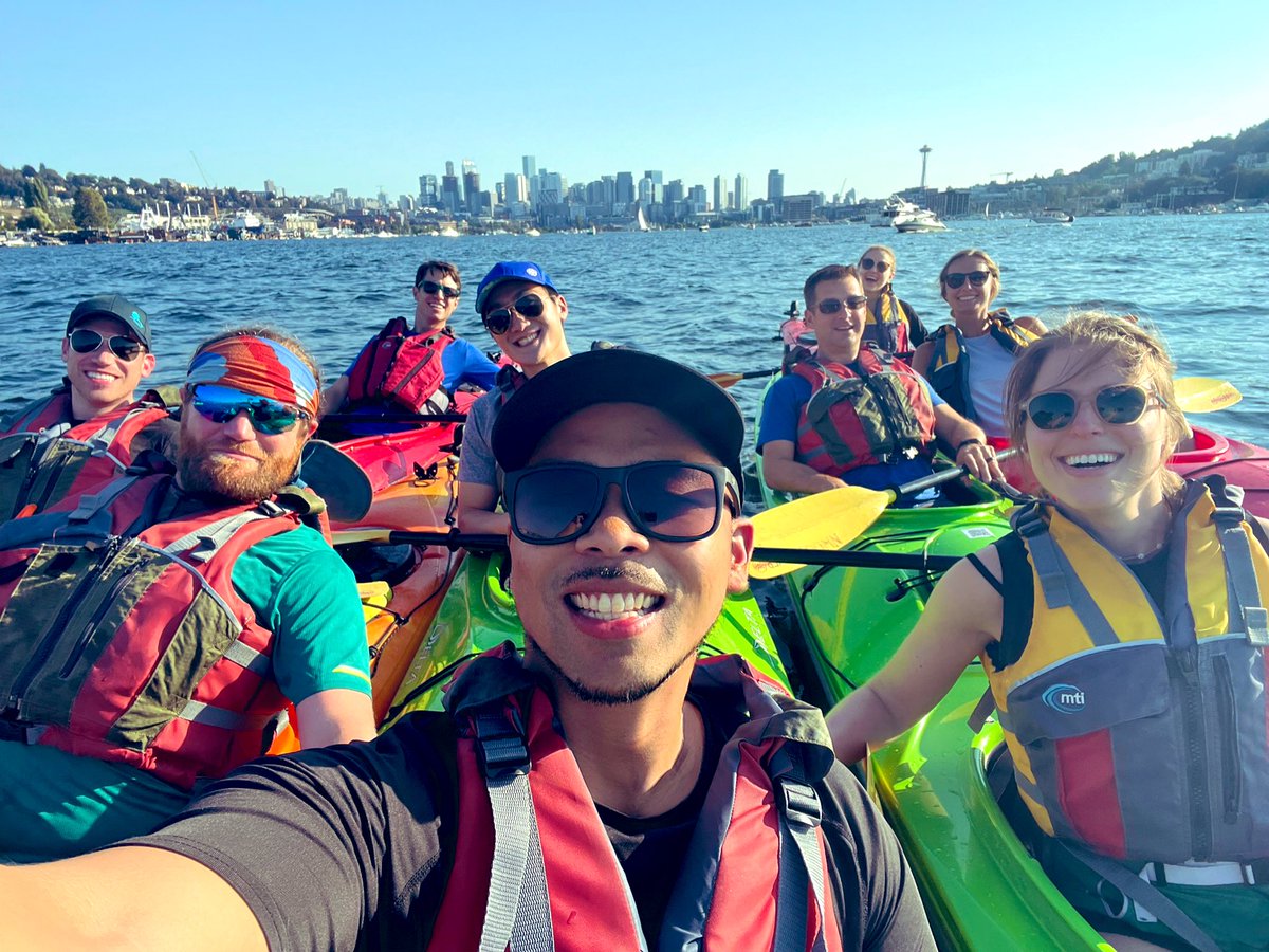 bytekast's tweet photo. successful Q4 Product/Engineering planning in Seattle. Were able to have a little fun too 😜

❤️ this @shipveho fam https://t.co/ForqJHhAXb