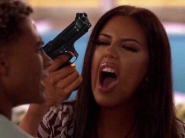who is trying to cross sereniti and steal her man #loveislandusa