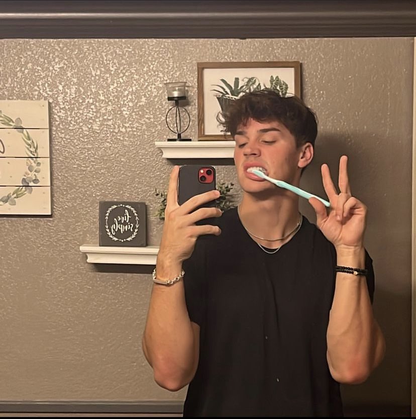 if0rbeck's tweet photo. goodnight🫶🏻 https://t.co/otI1FZqTM0