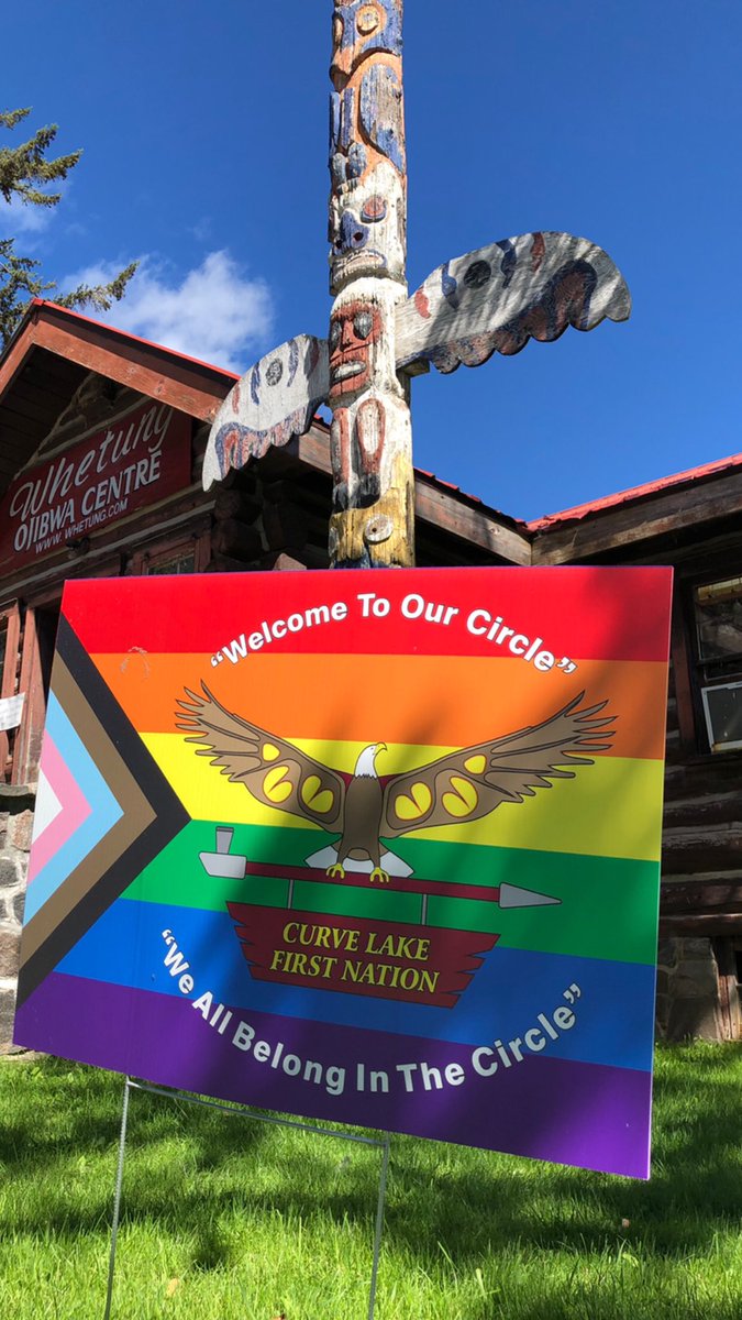 IMClarkie's tweet photo. We visited the Whetung Ojibwa Centre today, a fantastic collection of native arts, First Nation culture, and education of indigenous history. 
https://t.co/f7eCJLVCNP https://t.co/Pbvp7xNXgS