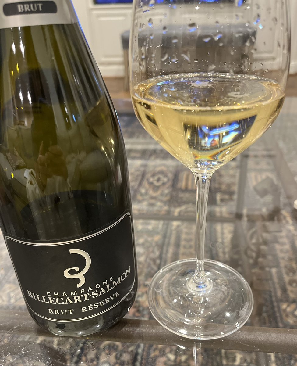 dallaswinechick tweet media