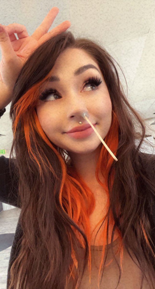 alitheah's tweet image. Just out here slaying brows and being a weirdo.