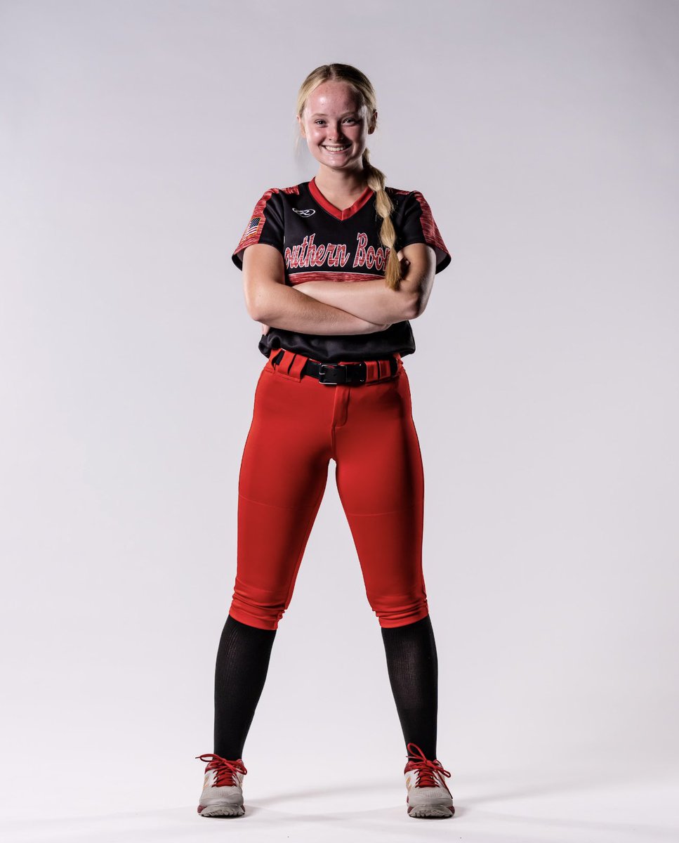 AddisonHLange's tweet photo. Took the opportunity during senior softball pictures to sneak in my MCC- Maple Woods shirt so I could officially announce my commitment to continue my academic and athletic careers at MCC. Thank you for the opportunity @autiej_2 and @MCCMWSB https://t.co/0jsmTVFQVo