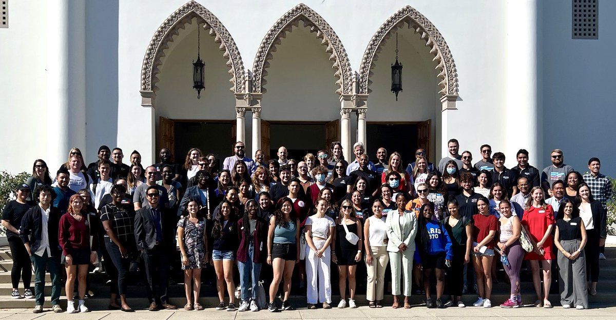 SVP_DrK's tweet image. Thanks again for the amazing turnout for our first Student Service and Leadership Convocation yesterday! Here’s to a great year of leadership and service. #StudentEXP #LiveaLifeofPurpose @LoyolaMarymount @LMUStudentEXP