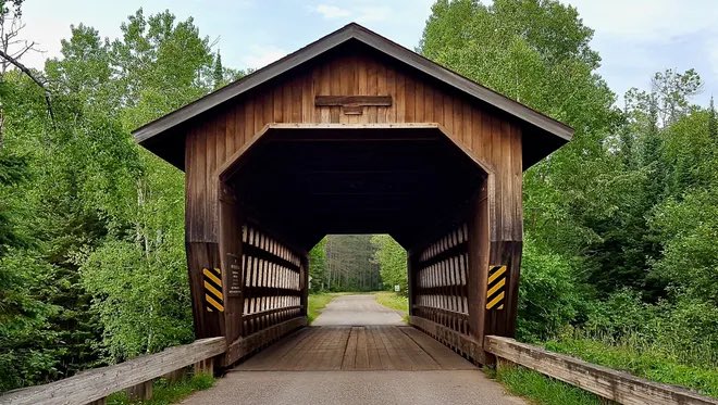 the_transit_guy's tweet image. Cars are bad but I love a good covered bridge