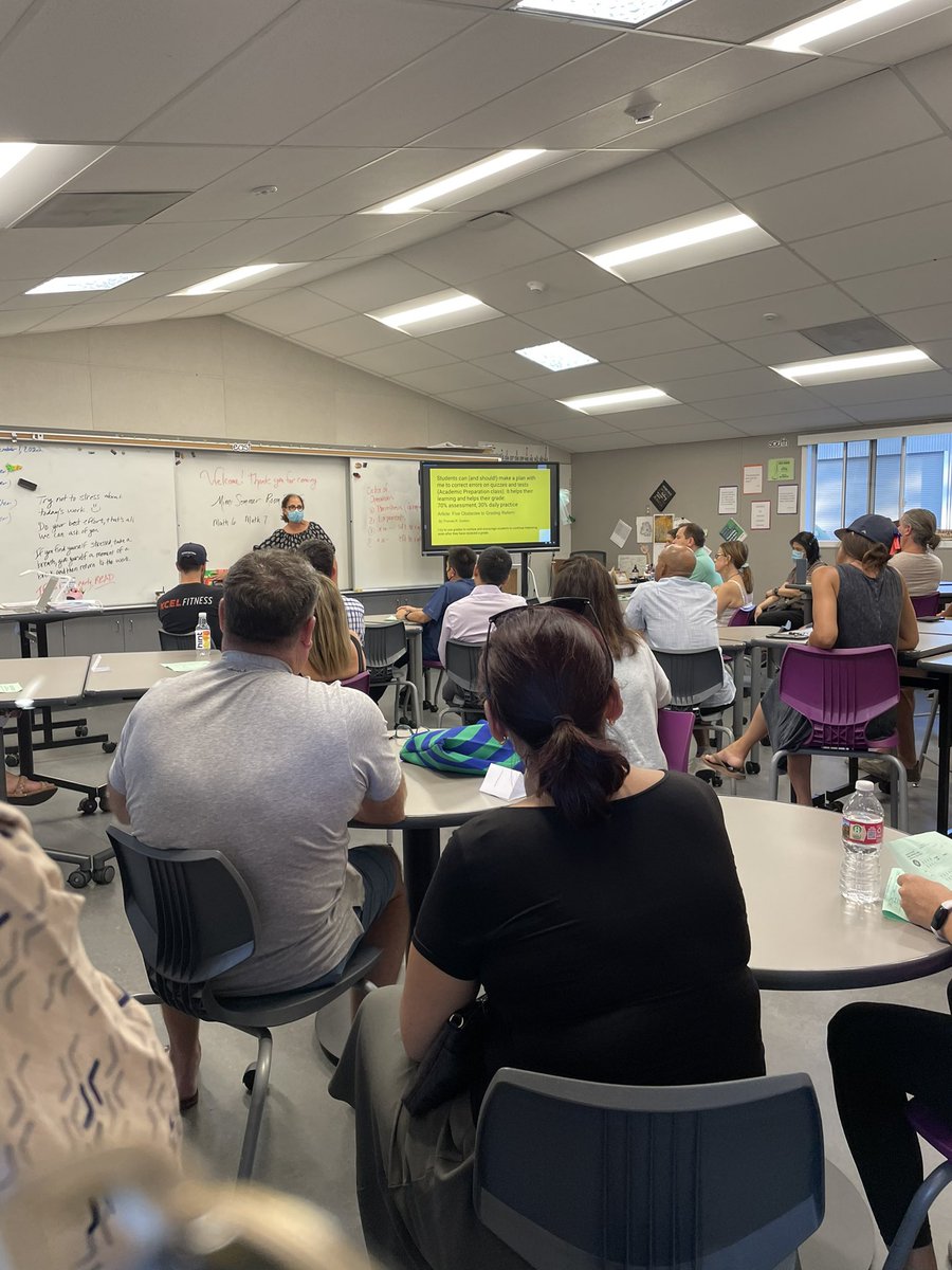 WCsup's tweet image. Big TY to all of our @WalnutCreekIS Squire families for joining us tonight!