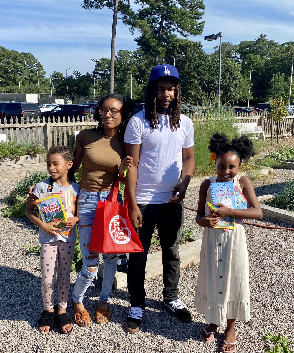 marietculver's tweet photo. When a new first grader says over and over, “I love my school.” #CommunityGardenSeatack 🌱 ⁦@SeatackDream⁩ 💚💚💚🌈 #VBhasHOPE ⁦@VBTitleI⁩ ⁦@BeachSupe⁩ #BlockParty ⁦@AAD_Inc⁩ https://t.co/dWOHUx5Sqv