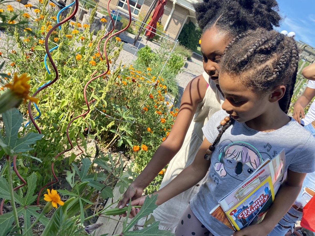 marietculver's tweet photo. When a new first grader says over and over, “I love my school.” #CommunityGardenSeatack 🌱 ⁦@SeatackDream⁩ 💚💚💚🌈 #VBhasHOPE ⁦@VBTitleI⁩ ⁦@BeachSupe⁩ #BlockParty ⁦@AAD_Inc⁩ https://t.co/dWOHUx5Sqv