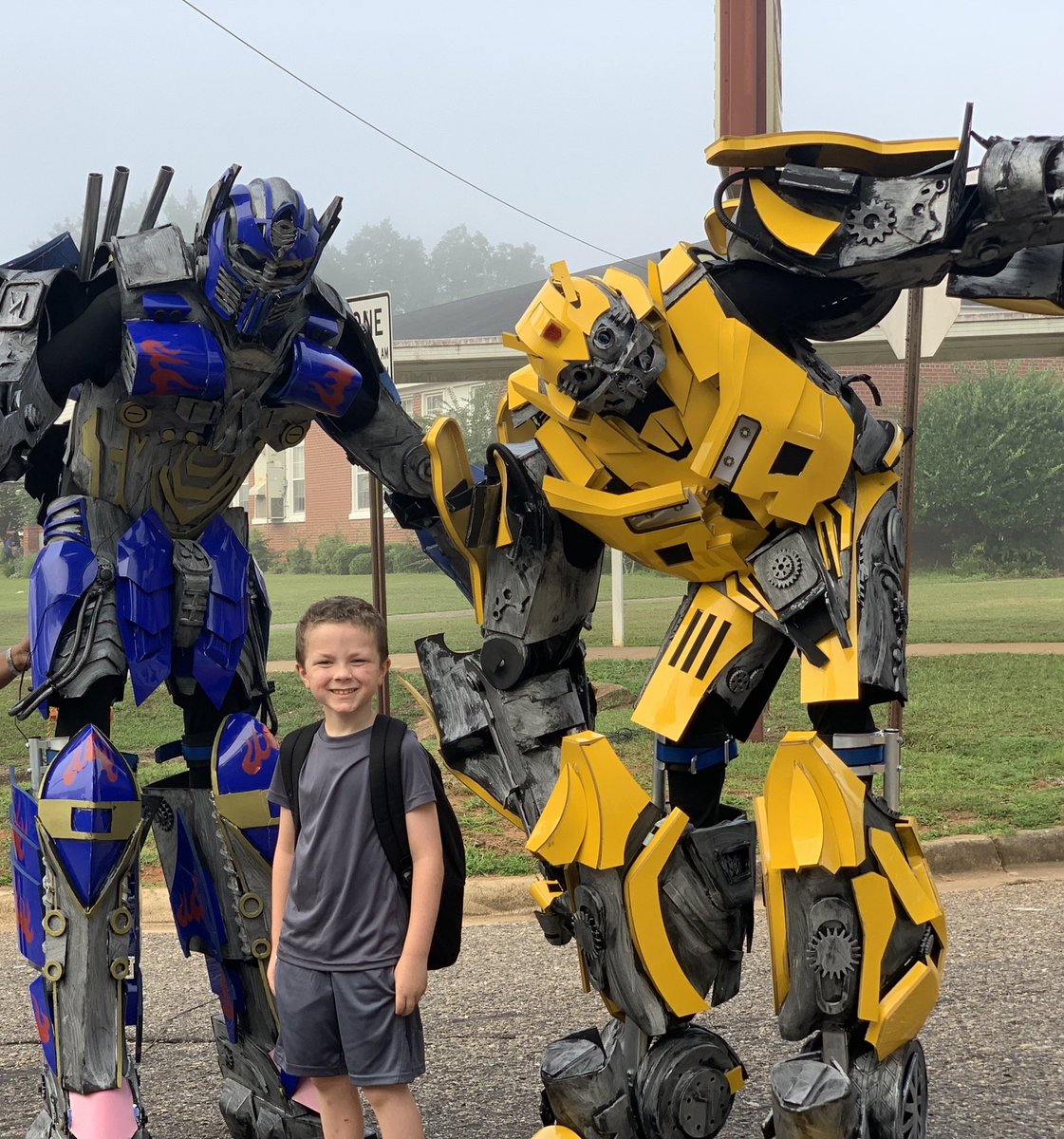 Tameka Hicks (@ap_t_hicks2) on Twitter photo ✨🐝Attendance Awareness Month✨🐝 During September, we recognize Attendance Awareness Month. AES students were greeted by Bumblebee & Optimus Prime! Huge thanks to TK Smiles for helping to jumpstart Attendance Awareness Month! <a href="/attendanceworks/">Attendance Works</a> #ontime #attendanceawareness ✨🐝Attendance Awareness Month✨🐝 During September, we recognize Attendance Awareness Month. AES students were greeted by Bumblebee & Optimus Prime! Huge thanks to TK Smiles for helping to jumpstart Attendance Awareness Month! <a href="/attendanceworks/">Attendance Works</a> #ontime #attendanceawareness