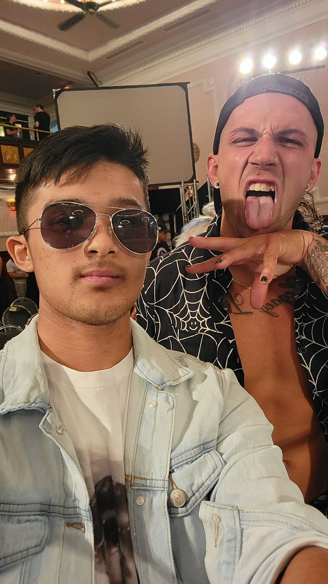 hi_im_Huy's tweet photo. First time since All In/All Out weekend was created that I won't be attending the AEW show
But still made sure to check out the @AAWPro show tonight for #DestinationChicago
#NewChamp https://t.co/rVQ6knkexG