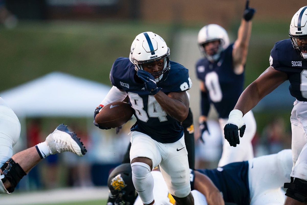 Samford upsets No. 6 Kennesaw State 27-17!

#FCS x 📸 <a href="/SamfordFootball/">Samford Football</a>
