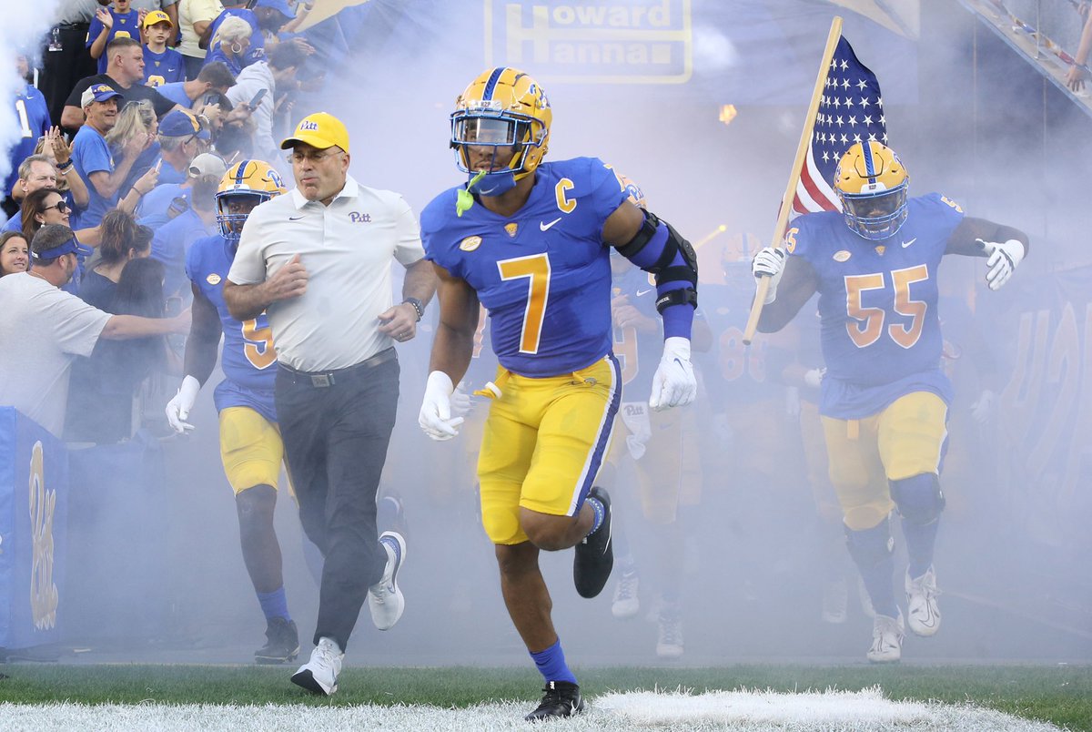 PFF College (@pff_college) on Twitter photo HISTORY: The 2022 Backyard Brawl is officially the largest crowd for any game in Pittsburgh sports history with 70,622 attendees, per <a href="/Pitt_FB/">Pitt Football</a>. HISTORY: The 2022 Backyard Brawl is officially the largest crowd for any game in Pittsburgh sports history with 70,622 attendees, per <a href="/Pitt_FB/">Pitt Football</a>.