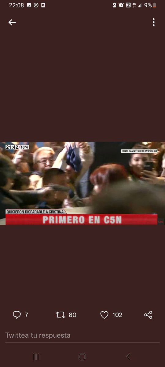Adrinibazeta's tweet photo. Repudio absoluto a lo ocurrido en democracia ,siguen sembrando odio,quiero escuchar hoy mas que nunca al colectivo de mujeres decir basta se fue todo al carajo @CFKArgentina @MdzaSipes @AdrianaIranzo1 @daniel_sipes @dr_pipo @PatriciaIrrutia @lucasilardo @roromenduca https://t.co/tgZ29G3cMj
