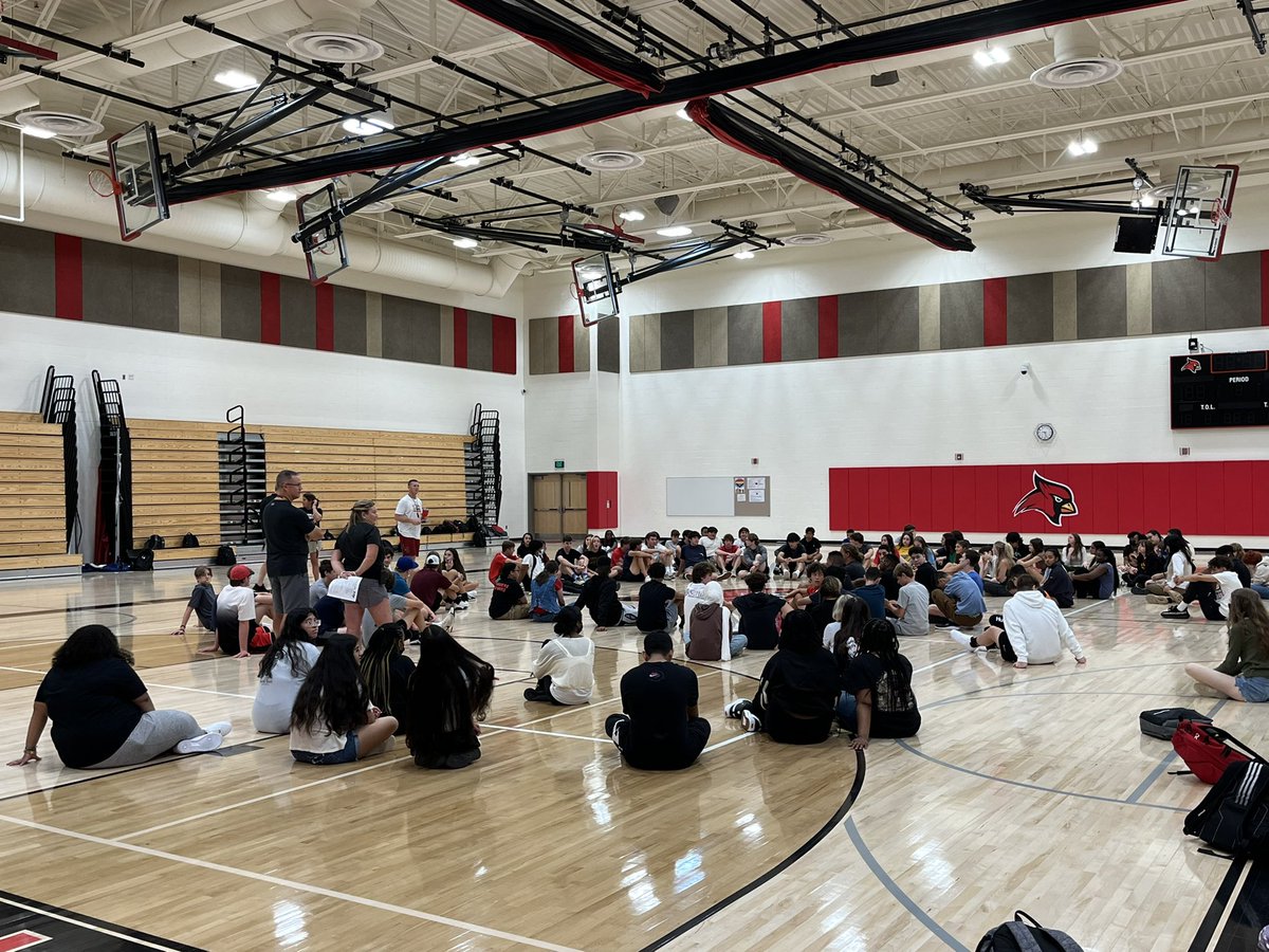 CroftonHighHPED's tweet photo. Our first “Cardinal Call” of the school year! HPED helping to create a strong #CrHSCommUNITY #TogetherCardsFly #Celebrate #GettingConnected #BetterTogether #CardsSupportingCards #AACPSAwesome @CroftonHsSports @CroftonHigh https://t.co/Xobg4brmc8
