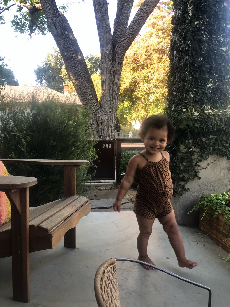 kat3c's tweet photo. mini bestie https://t.co/weQmdQrUFp