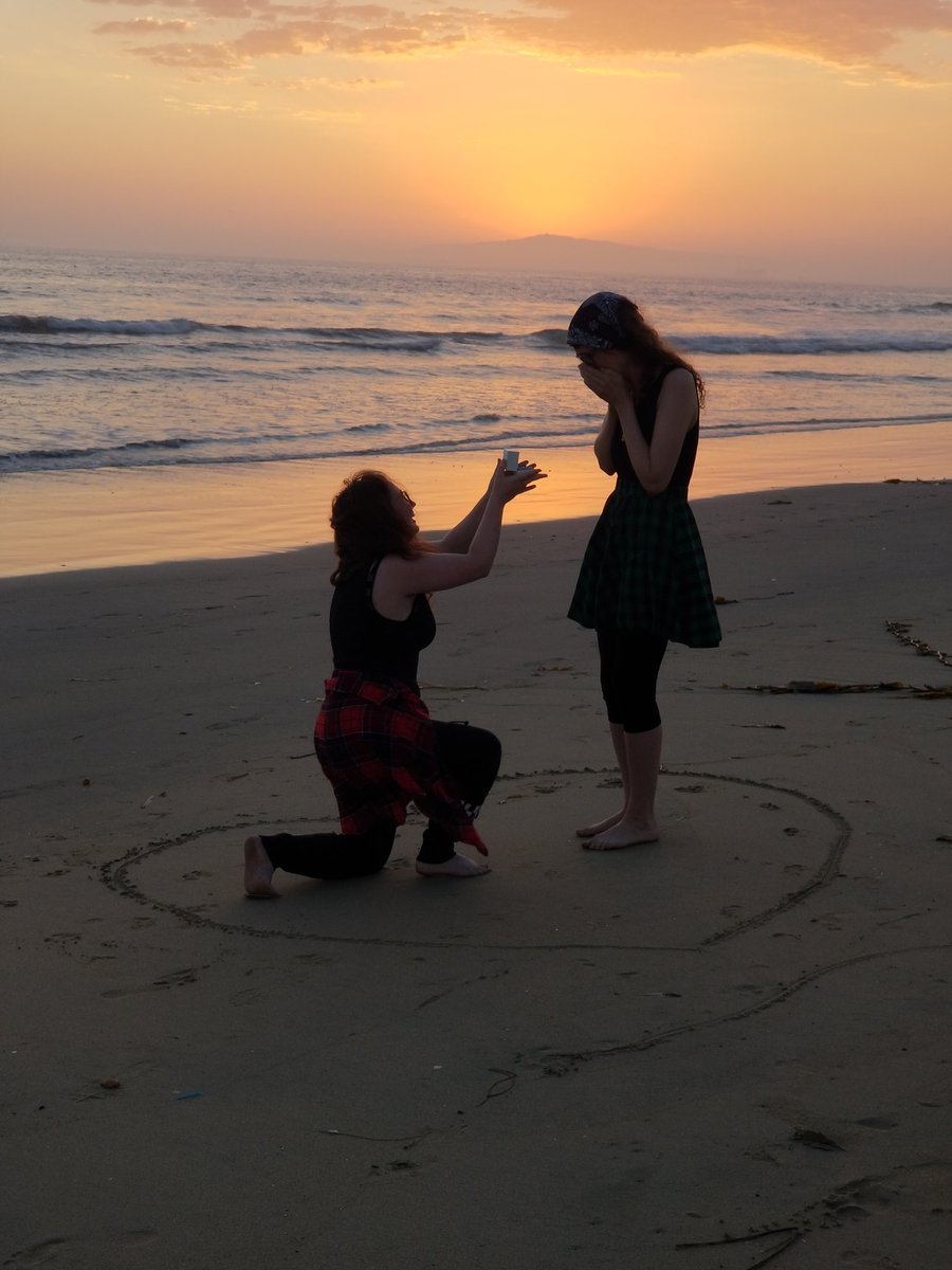 jojonila's tweet photo. GUESS WHO GOT ENGAGED BITCHES 🤪 https://t.co/9b3i8Tn5Rn