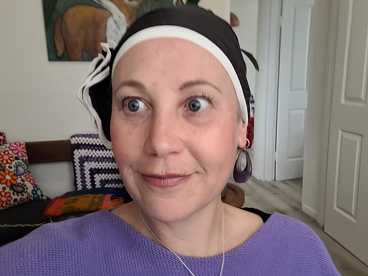 I just spoke at the <a href="/anzgog/">ANZGOG</a> Survivors Teaching Students program. We teach medical students about #ovariancancer, from a lived experience perspective.  If you have medical students you should get involved!