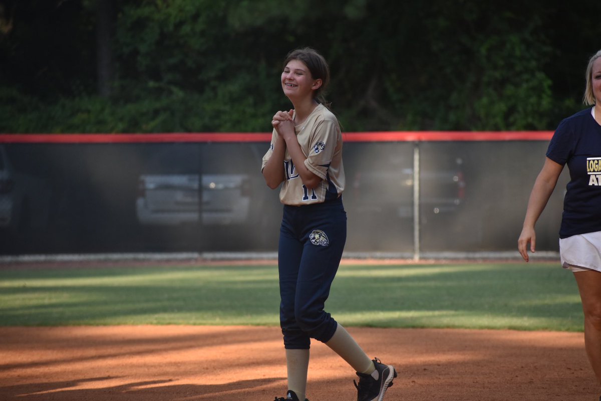 LCALionSoftball's tweet photo. Two more big wins for our MS Lady Lions! Congratulations to Carley Varela on your HOMERUN tonight!!! https://t.co/kaqQFgWSme