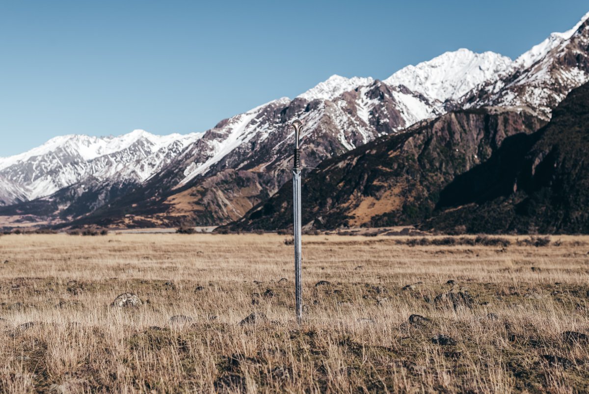 Christchurch_NZ's tweet photo. Ready to revisit Middle-earth? The Rings of Power premieres today. Explore Tolkien's fictional world, visit locations and step onto the sets right here in Christchurch's backyard.
Discover more at https://t.co/IhrmF6VL0D
#TheRingsOfPower #LOTR #MiddleEarth #MiddleEarthNZ https://t.co/V7chf5VVNc