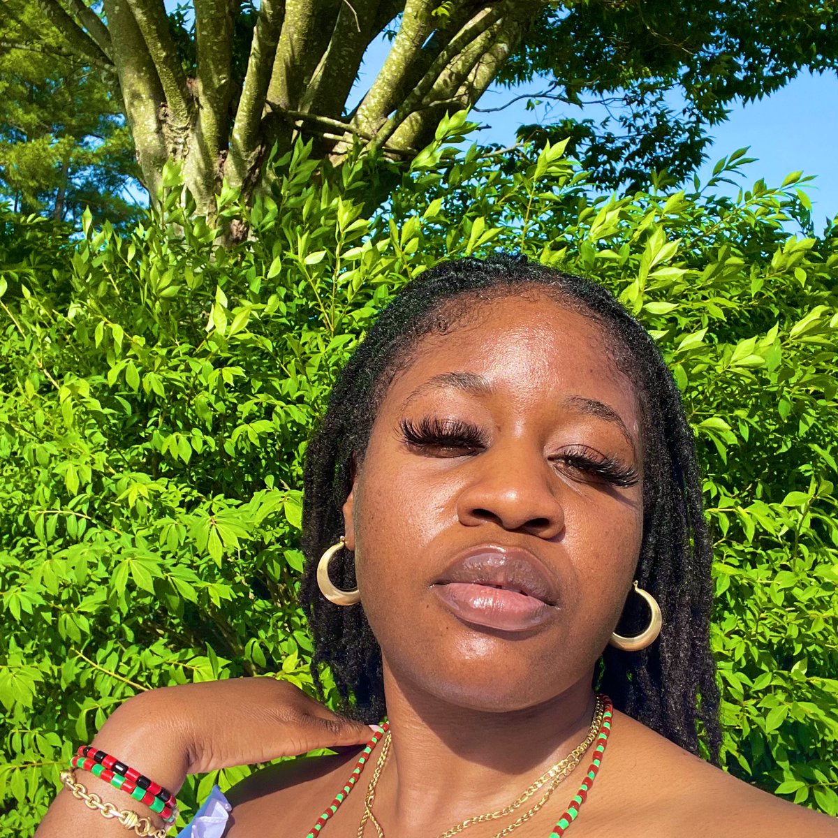 MadebySomi's tweet photo. ✨ Loc Appreciation ✨ 

Products: Herbal Gold Hair Oil + Refresh Treatment Spray https://t.co/Yk9ZzCIbhl