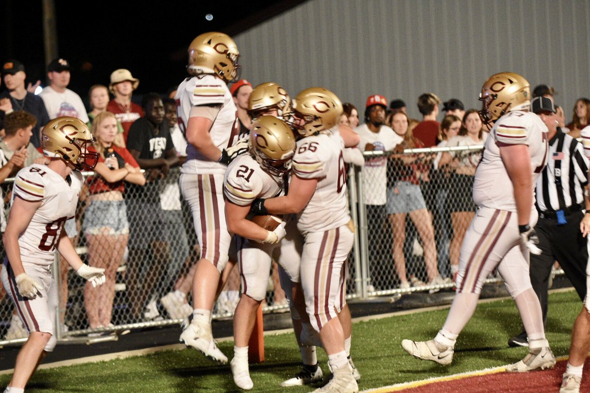 COBBER TD x 2! 
Peyton Mortenson 🔨 his way through the VCSU  defense to give CC a 14-6 lead after Marshall King came through with his 2nd INT of the game. 
#RollCobbs 🌽 #AllAboard