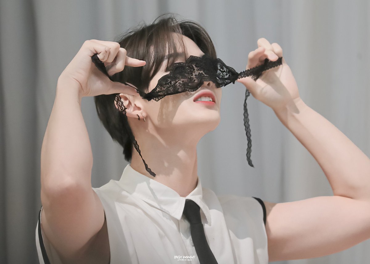 BAEst_Moment's tweet photo. 220826 #배진영 #BAEJINYOUNG #CIX 

  이거 마쟈?
                                         바보,, https://t.co/Vibm0cOfcH
