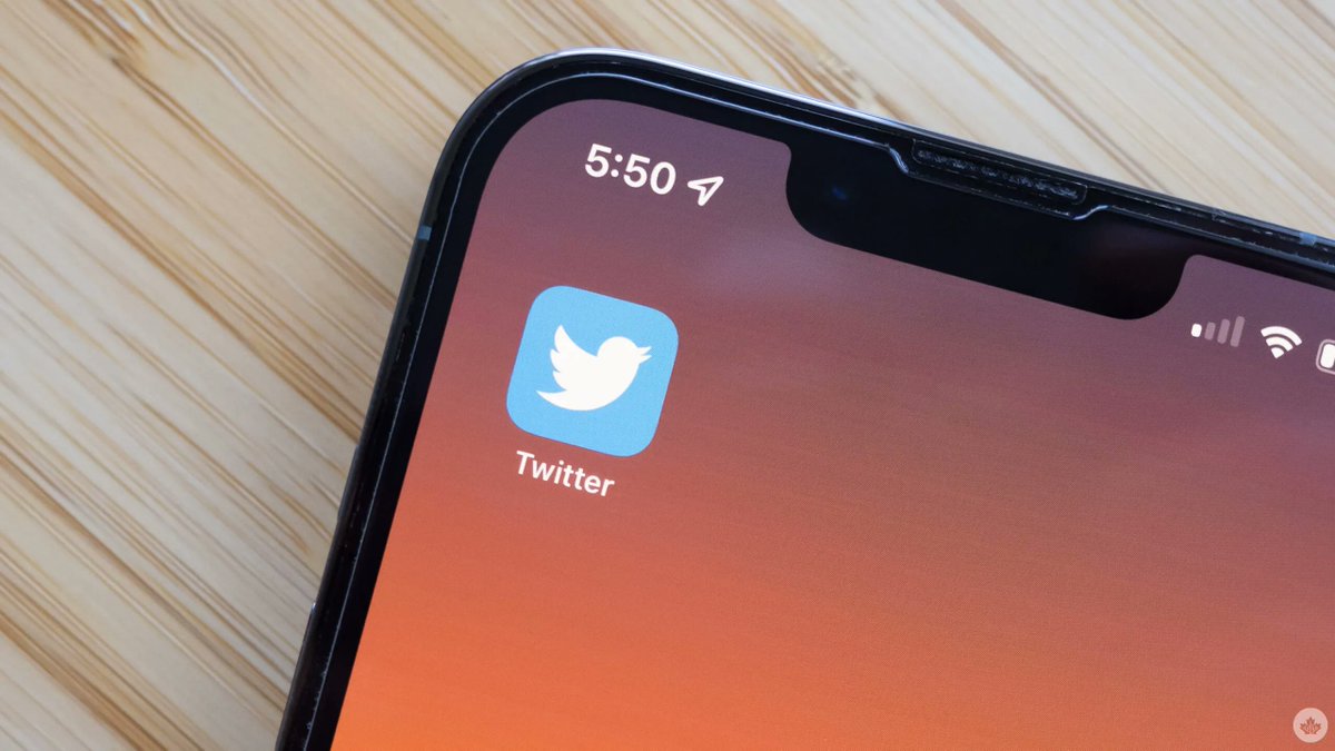 MobileSyrup's tweet photo. Twitter is finally getting an edit button, and it’s coming to Canada first  https://t.co/PAXMD5Yn0B https://t.co/qTBNYs7zLu