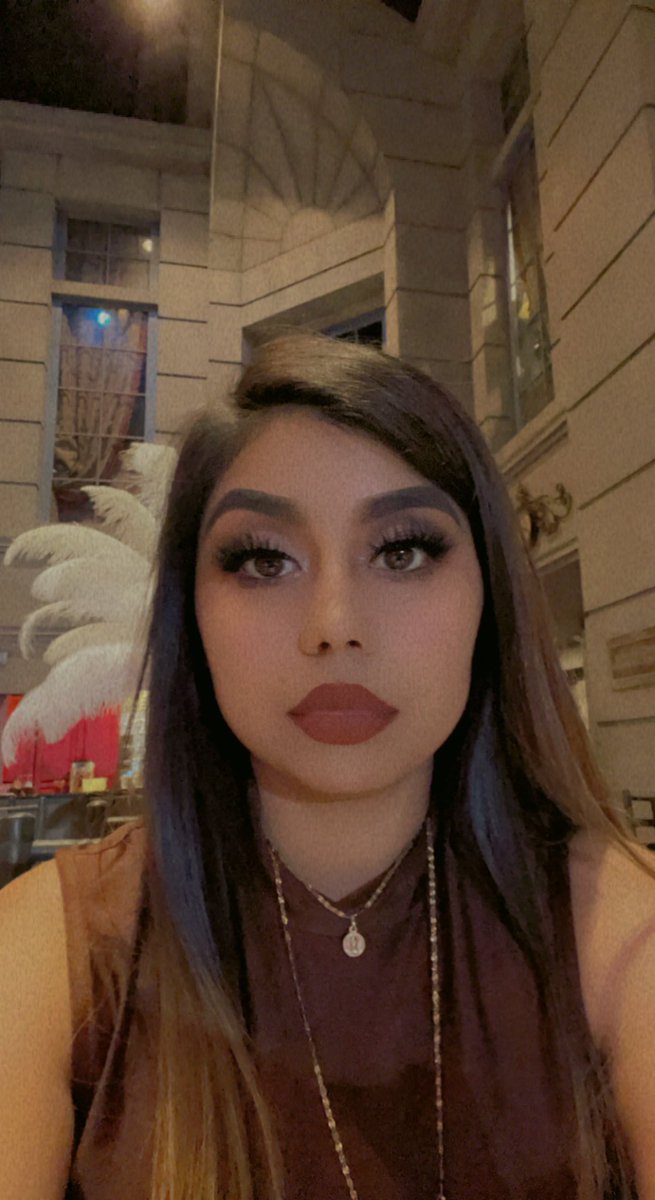 Larisa tweet media