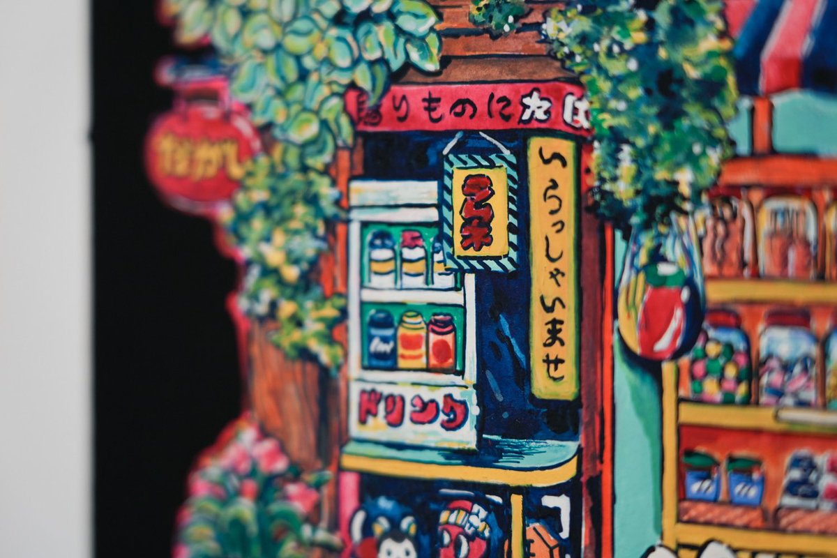 「展示作品一部アナログ作品は実物と写真で印象がぐっと変わります個展 #総天然色歓楽」|中村杏子🦊委託5/31まで愛と狂気のマーケットのイラスト