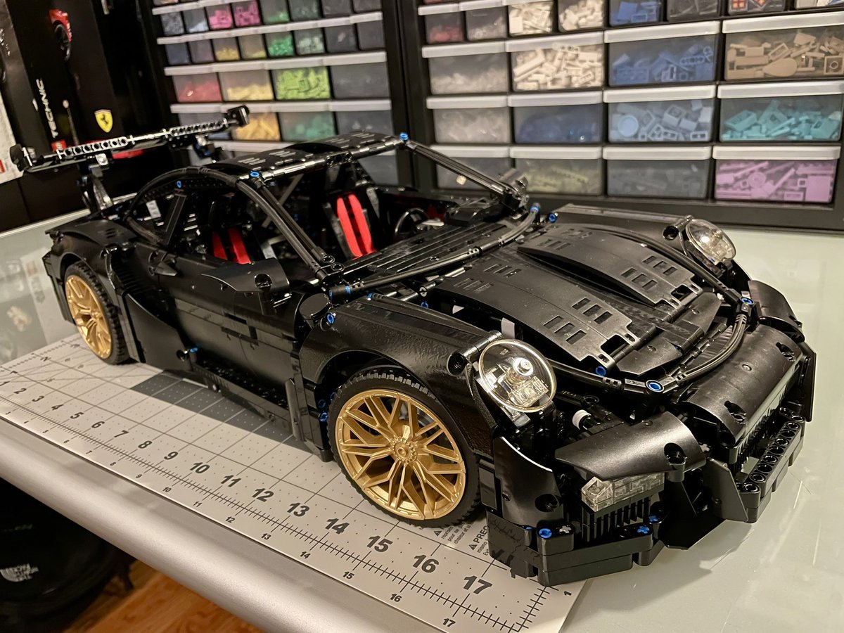 THEjuiceWAYNE's tweet photo. #911 #gt3 @Porsche @lego #lego #pasttime #fineRdetails #RbR #makingmoves #brickset #brickfan #brickfilm #stopmotion #funny #brick #minifig #brickfans #creative #art #bricknetwork #toy #build #minifigures #cool #creation #starwars #fun #awesome https://t.co/lMCTHAZTgg
