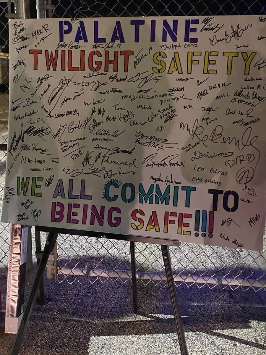 Clarissa8310's tweet photo. @PalatineTwi  We All Commit To Being Safe on the Twilight!!! 👏👏  Let’s Go!!!! Tacos!!! 🌮🌮 @ExperienceUPS @CP_UPSers @UPSers #CZSummerSafety @SafeT4life https://t.co/npQgzatyH1