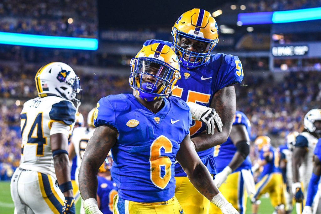 Pitt_ATHLETICS's tweet photo. ARE YOU NOT ENTERTAINED. PITT WINS!

#H2P https://t.co/9ILewN019w