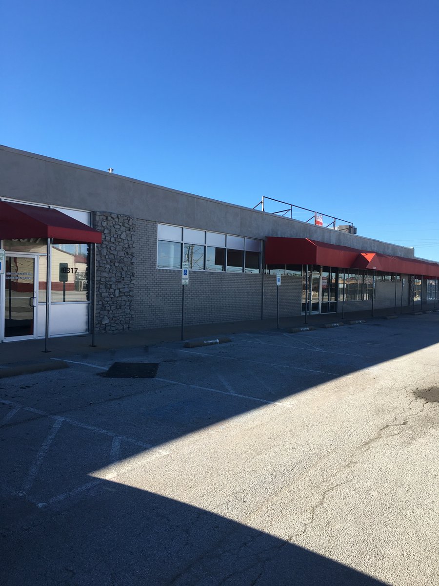 teresaillyes's tweet photo. Large commercial office space. Used to be a Government Office with 17 Private Office Spaces. Has also been a Previous Church and a Music Studio. 
Monthly rental price Plus NNN.  https://t.co/IvVkQMnlw0 
#commercialpropertyforleaseinFortWorthtexas
8309 Camp Bowie W #8317, FW TX https://t.co/3Zte8IwdIg