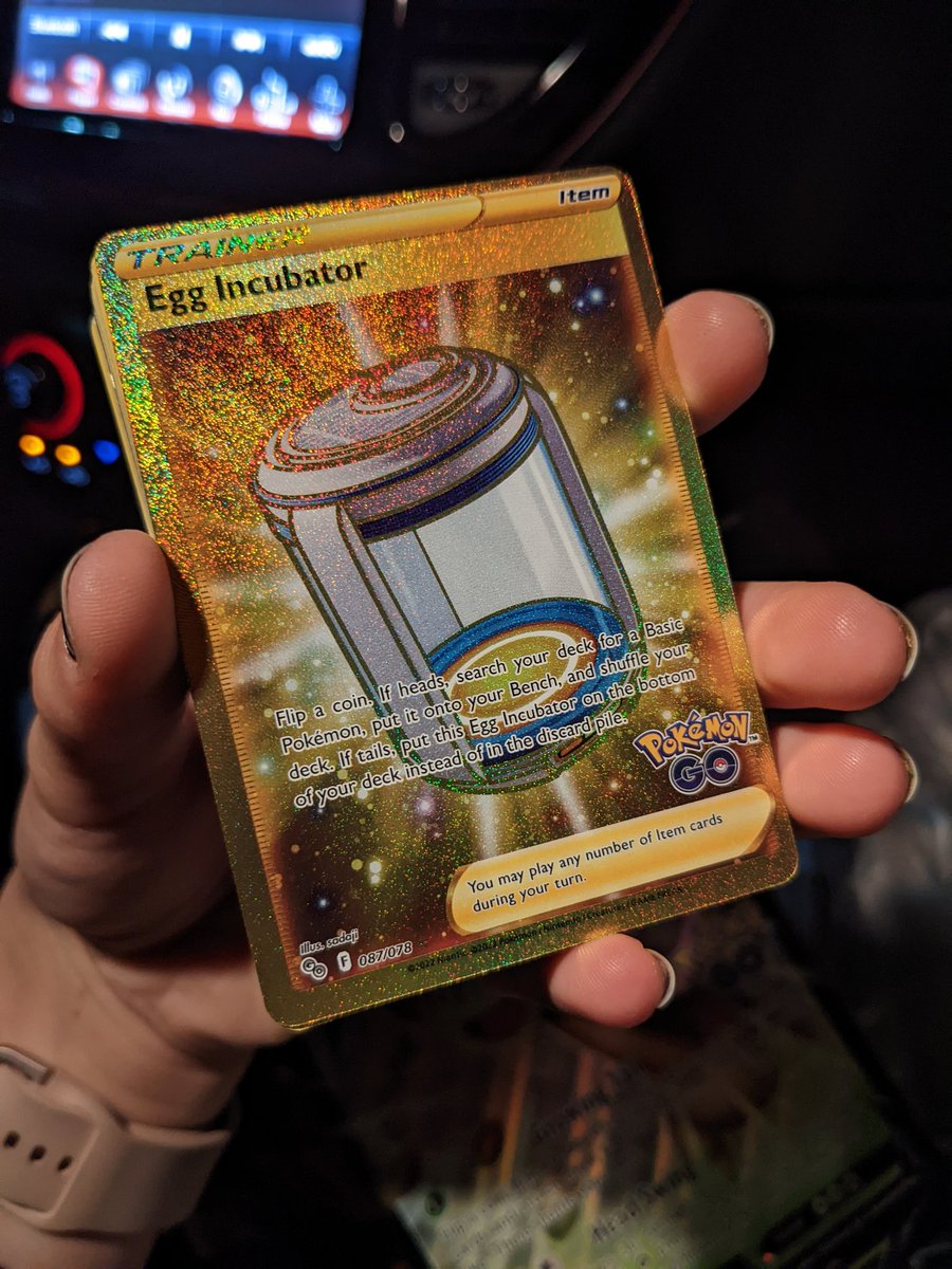 ctrlaltemily's tweet photo. fuck yeah, freshly pulled from a #PokemonGO pack
my luck is insane with these
#pokemoncards #pokemon #pokemontcg #goldrare https://t.co/g528gv9NMN